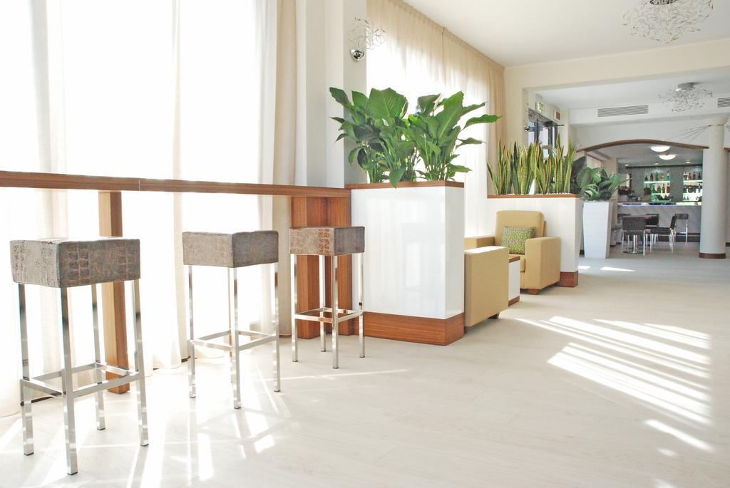Hotel Baya - In Centro, Sul Mare Μιλάνο Μαριτίμα Εξωτερικό φωτογραφία